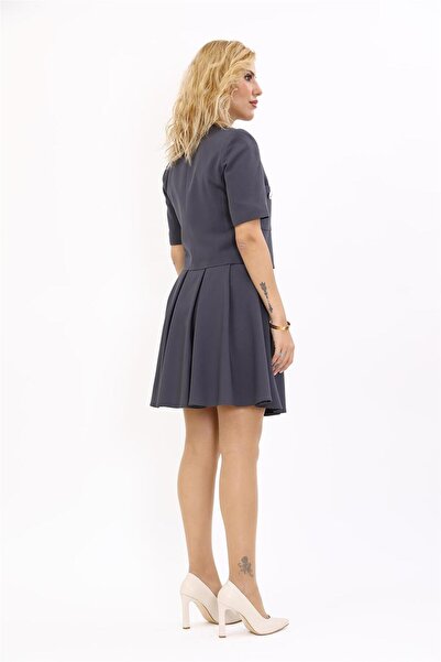 ÖNDER ÖZSOY V Yaka Kısa Ceket & Kısa Kloş Etek-Füme