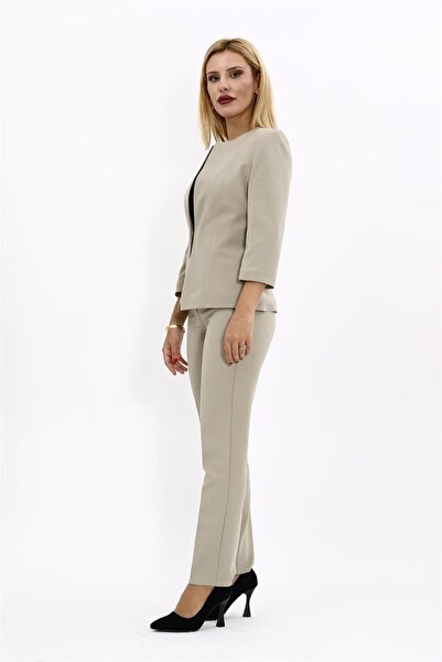 ÖNDER ÖZSOY Sıfır Yaka Düz Kısa Ceket & Bol Paça Pantolon Takım-Bambu