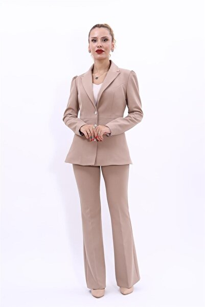 ÖNDER ÖZSOY Sıfır Yaka Boydan Düğmeli Ceket & İspanyol Paça Pantolon-Taş