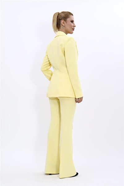 ÖNDER ÖZSOY Erkek Yaka Tek Düğmeli Klasik Ceket & İspanyol Paça Pantolon-Sarı