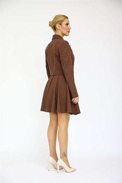 ÖNDER ÖZSOY Tek Düğme Mini Ceket & Kısa Kloş Etek Takım-Kestane