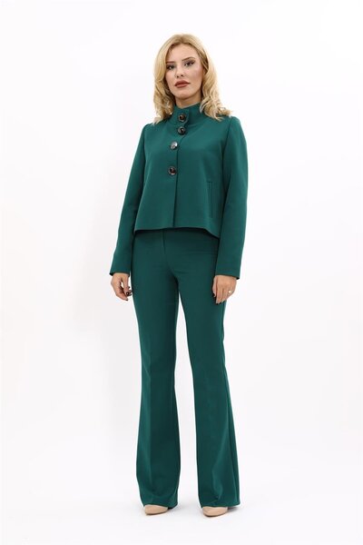 ÖNDER ÖZSOY Boydan Düğmeli Mini Ceket & İspanyol  Paça Pantolon Takım-Zümrüt