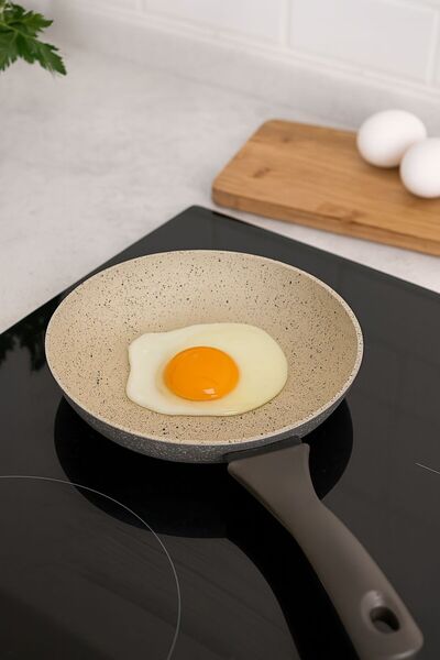 AKBELLİ GROUP Fireproof Non-Stick 22 cm Granite Pan with Handle