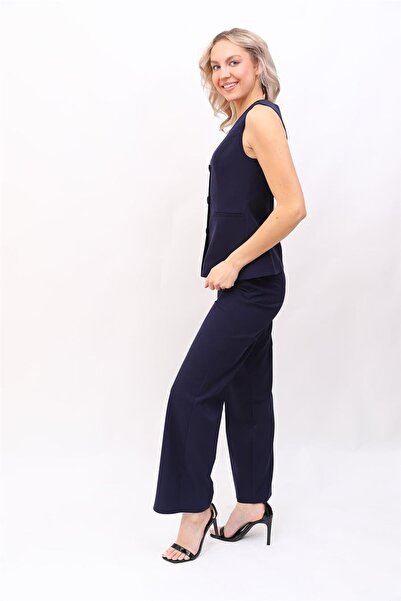 ÖNDER ÖZSOY Uzun Klasik Yelek & Bol Paça Pantolon Takım-Lacivert