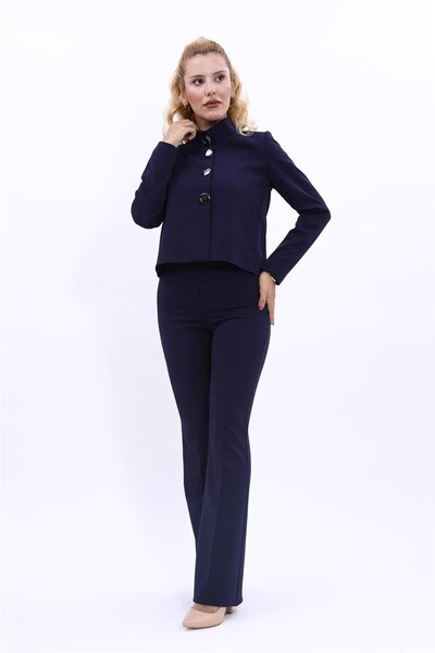 ÖNDER ÖZSOY Boydan Düğmeli Mini Ceket & İspanyol  Paça Pantolon Takım-Lacivert