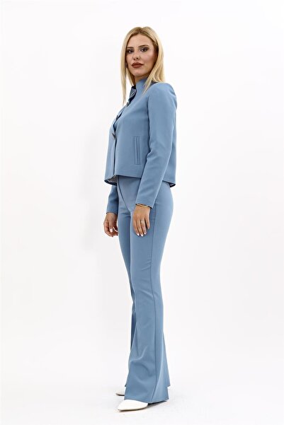ÖNDER ÖZSOY Boydan Düğmeli Mini Ceket & İspanyol Paça Pantolon Takım-Deniz