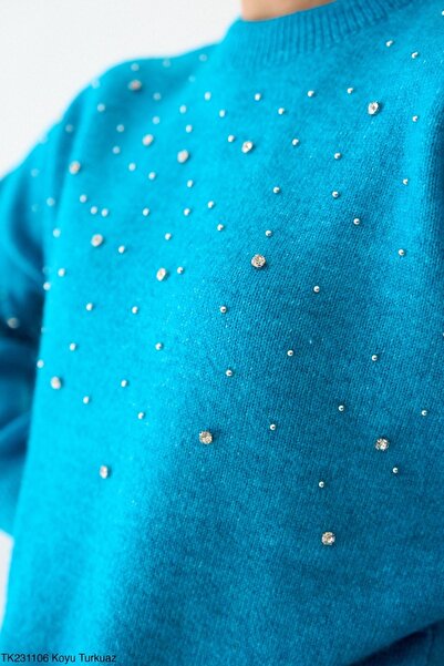 By Armin KADIN TAŞ DETAYLI PELUŞ STANDART KAZAK