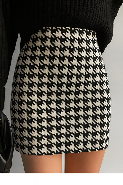 Machetta Women's Houndstooth Patterned Mini Stylish Skirt