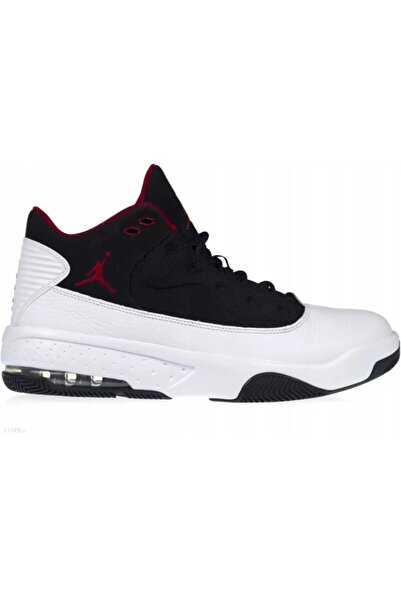 Nike Jordan Max Aura 2