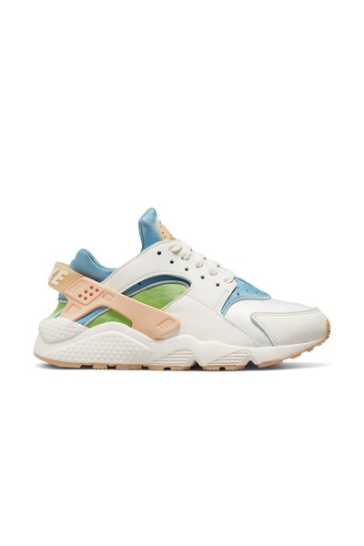 Nike Air Huarache SE