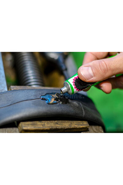 China Pachet cu soluție pentru lipit petice cameră bicicletă (buc)