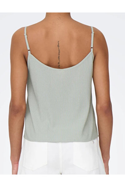 ONLY Doar partea de sus, culori amestecate