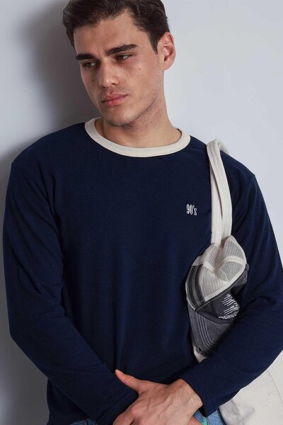 ablukaonline Ανδρικό φούτερ με λεπτομέρεια αντίθεσης Oversize Basic Σκούρο Μπλε