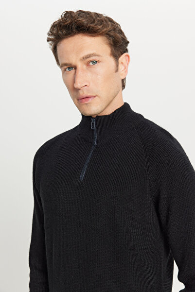 AC&Co / Altınyıldız Classics Ανδρικό πλεκτό πουλόβερ με φερμουάρ και γιακά μπατό σε μαύρο χρώμα