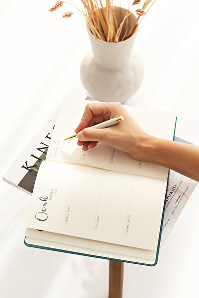 Matt Notebook 2026 A5 Ленена седмична бележника 15x21 см - 12 месеца тъмнозелена