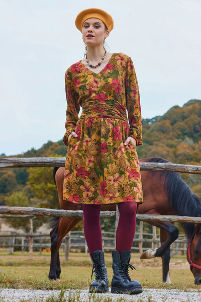 Los banditos V-Neck Draped Belt Detailed Winter Dress