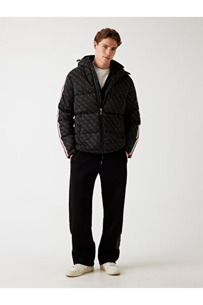 Guess 4G kapüşonlu şişme mont Z5BL02WFIQ2-26K