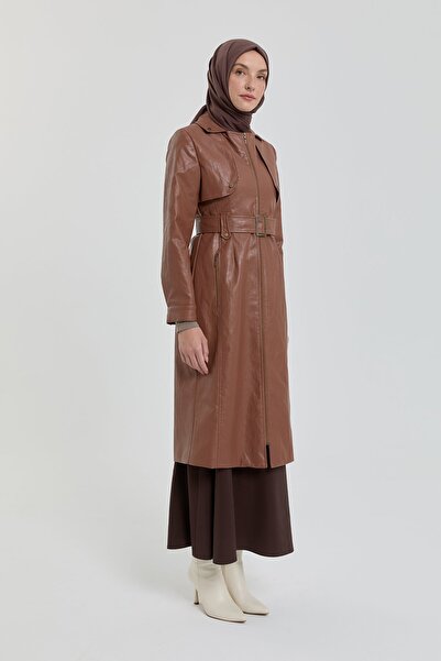 Nihan Kemer Detaylı Fermuarlı Deri Kap Taba