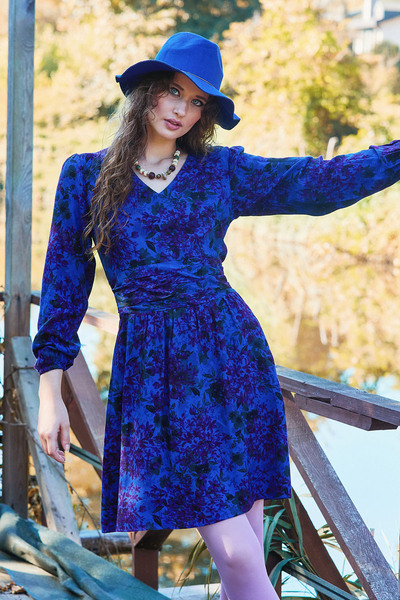 Los banditos V Yaka Drapeli Kuşak Detaylı Kışlık Elbise