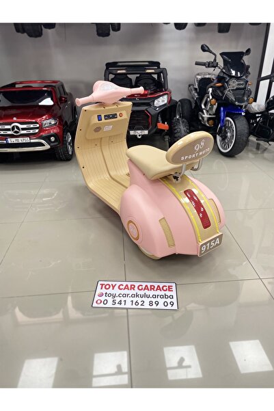 Toys KUMANDALI VESPA AKÜLÜ MOTOR 3-9 YAŞ