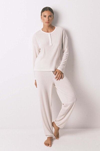 Women'secret Long ivory waffle texture pajamas