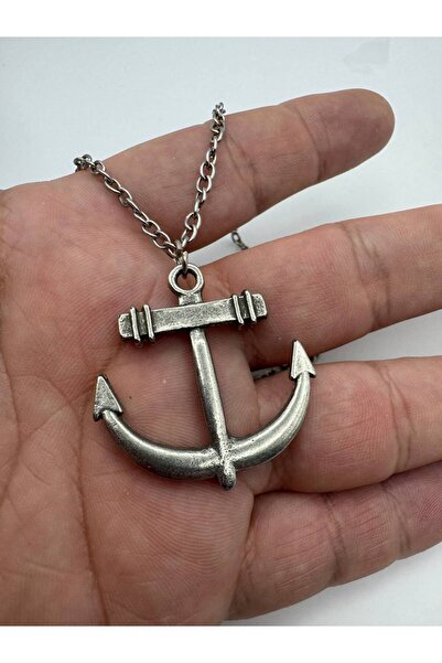 Herşey Nota Unisex Necklace with Minimal Anchor Figure – Elegant, Modern and Sailor-Spirited Design
