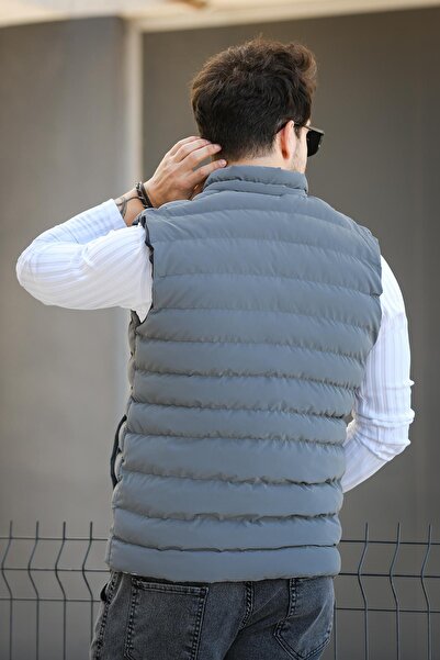 since 1990 man Manfaxy Pocketed Stand Collar Nova Shiny Fabric Men's Puffer Vest
