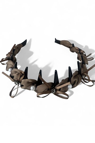 TAKIŞTIR Light Brown Color Scalloped Crown with Stone and Pearl Detail