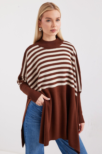 LE CARAMBOLE Дамски пуловер с кафява камък и райета, с разкроена кройка и разрез