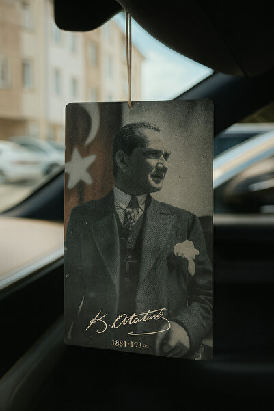 B34R Atatürk Portresi ve İmzası Oto Kokusu - Dekoratif Araç Kokusu ve Aksesuarı