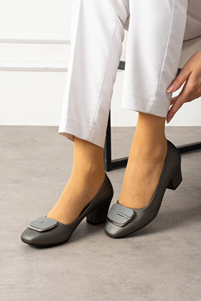 MERVESTORE حذاء بكعب عالٍ ومقدمة حادة