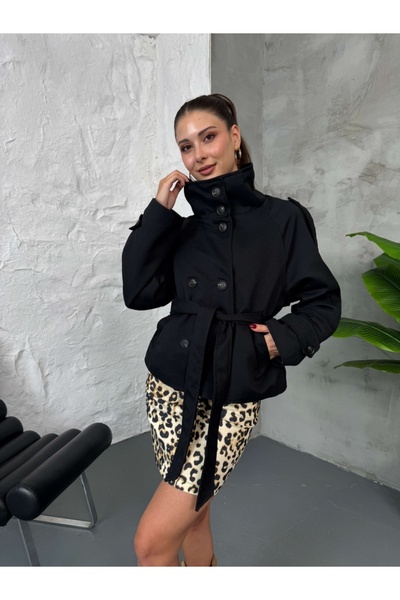Elif Özbey Butik Siyah Dik Yaka Kuşaklı Kısa Trenç