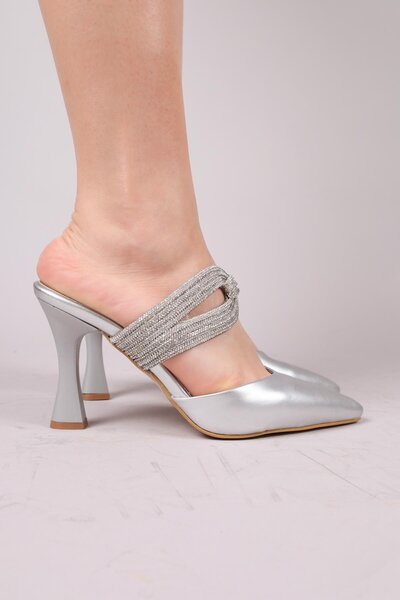 Birikon Παντόφλες με κλειστή μύτη IZARD με τακούνι ΑΣΗΜΕΝΙΟ