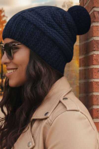 Trenderrs Жіноча зимова шапка з помпоном, в'язана з товстої пряжі