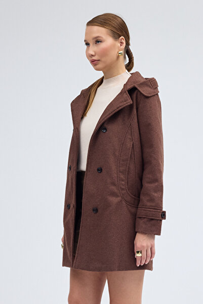 Sacrosa Yaka Detaylı Büyük Düğmeli Kaşe Kaban