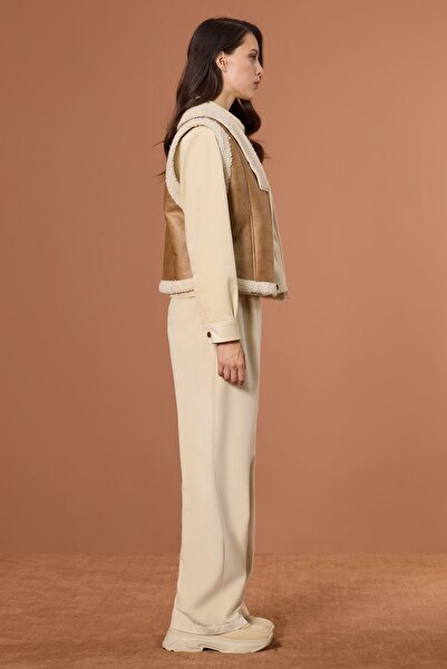 UPGRADE Lamineli Süet Yelek Camel