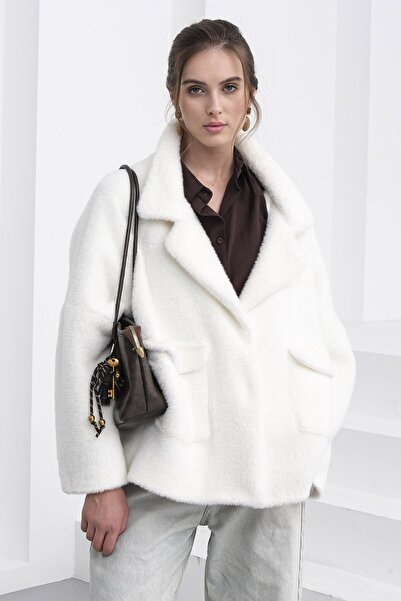 VAGGON Women's White Double Pocket Double Breasted Collar Soft Jacket Vs01237