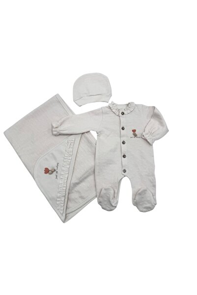 Baby day طقم استقبال مواليد 3 قطع أوف وايت بتطريز قلب وعبارة "Just for Nature"