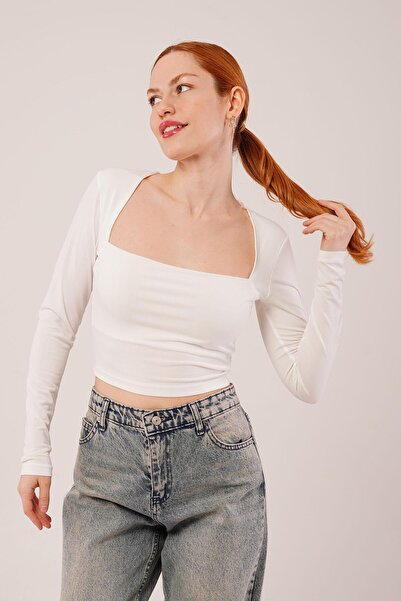 Kıvanç Moda Βασική λευκή μπλούζα με τετράγωνο γιακά