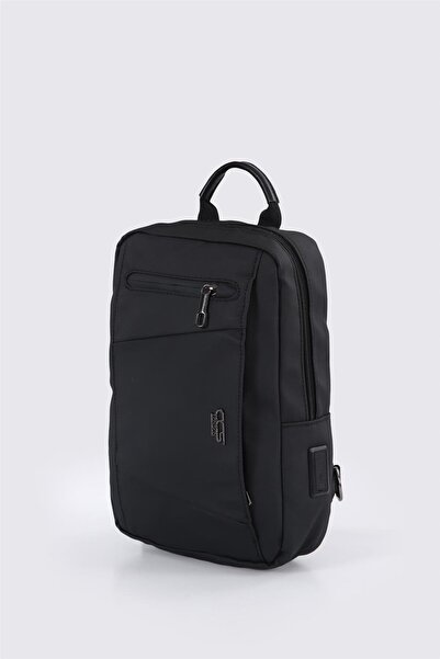 ÇÇS Unisex Single Shoulder Strap Small Crossbody Bag with USB Port