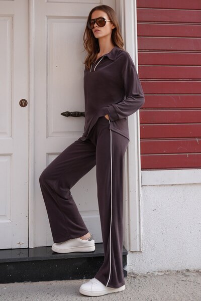 VAGGON Women's Brown Polo Neck Piping Detailed Modal Fabric Top and Bottom Set Vs01213