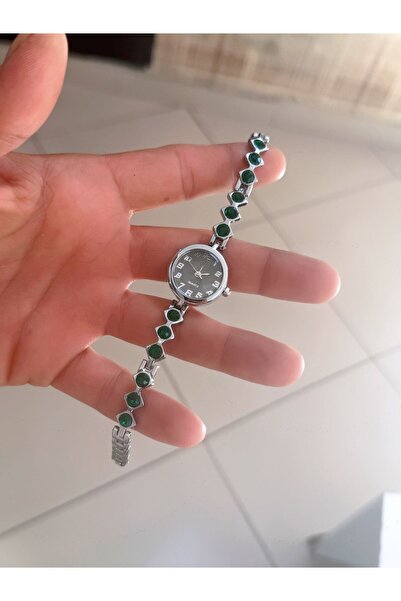 LOOQ Vintage Zircon Stone Detailed Stylish Minimal Women's Wristwatch