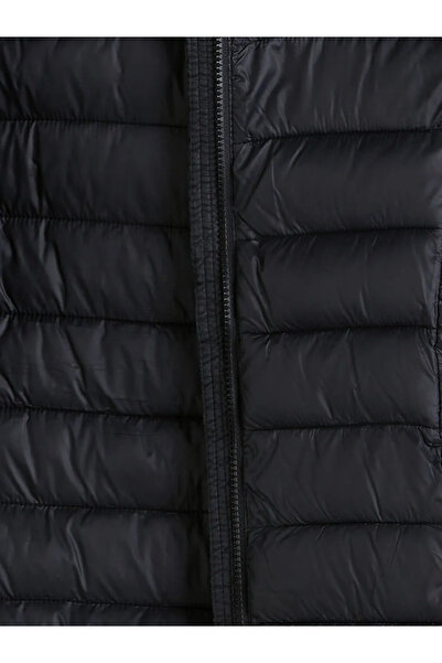 LC Waikiki Lcw eco black hooded girl's puffer jacket