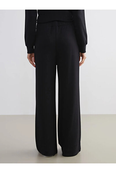 LC Waikiki بنطال رياضي نسائي واسع الساق بخصر مطاطي