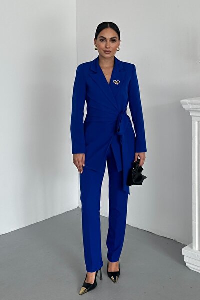 spirituel Women's Two-Piece Top and Bottom Set Stylish Belted Draped Brooch Detail Blazer Jacket Flared Leg Pants Set