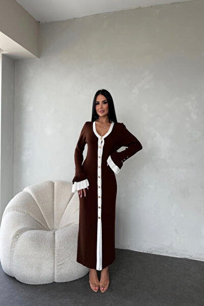 LİLA İSTANBUL ROCHIE DE TRICOTARE CU GĂRĂ ÎN V LA FAȚĂ CU BUTONI MĂRIME STANDARD (S/M/L/XL) COMPATIBILĂ