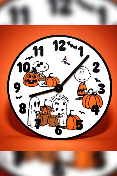 Genç 3D Charlie Brown Cadılar Bayramı Saati – Dekoratif Halloween Duvar Saati