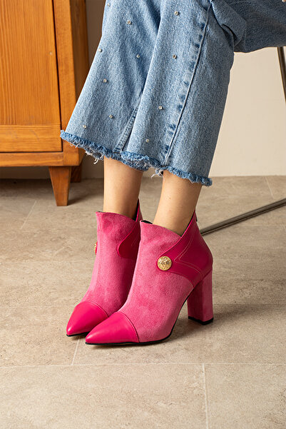 BERFONA Layla Fuchia Suede 7 cm Heel Button Detail Zippered Boots Bottie