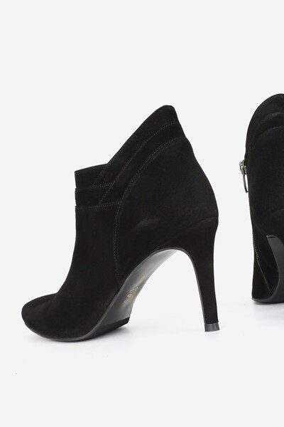 TUNAELLİ KADIN SİYAH SÜET HAKİKİ DOĞAL DERİ 35-40 NUMARA İNCE TOPUKLU SİVRİ BURUNLU BOT & BOOTİE