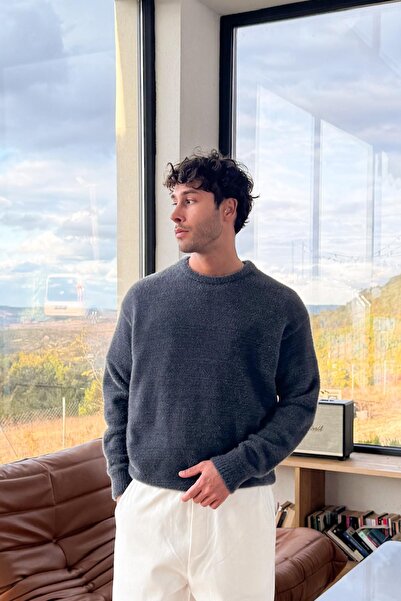 Flaw Wear Furry Plush Anthracite Knit Sweater